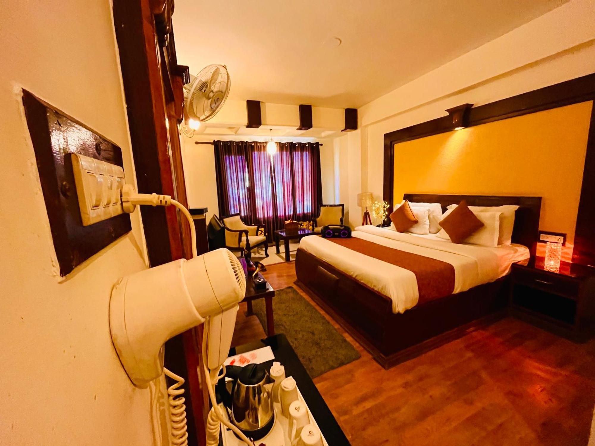 Hotel The North Wind In City Center, Manali Extérieur photo